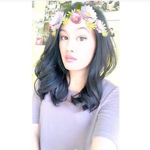 Meet your Posher, Cait